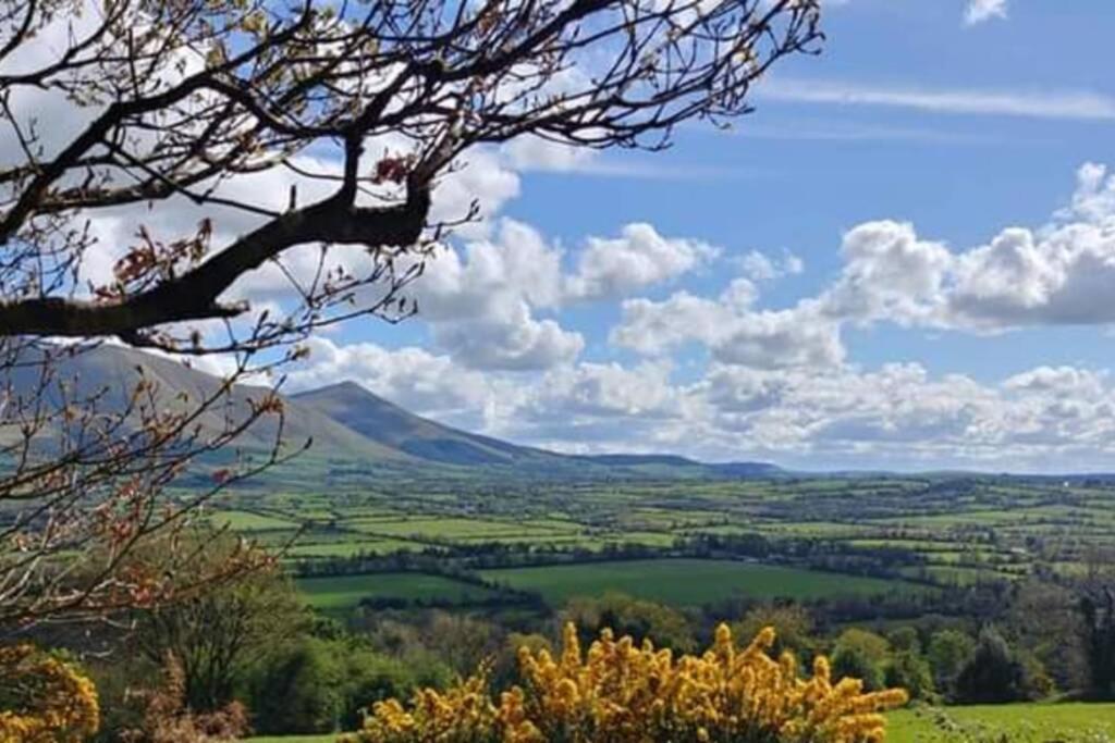 Corderry Farmhouse, Idyllic Cottage Amid 250 Acres Lisvernane Dış mekan fotoğraf